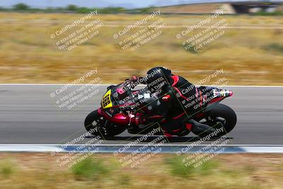 media/Apr-30-2023-CRA (Sun) [[020fcf5d43]]/Race 3-1000 Amateur Supersport/